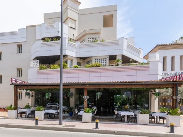 Commercial, Nueva Andalucia