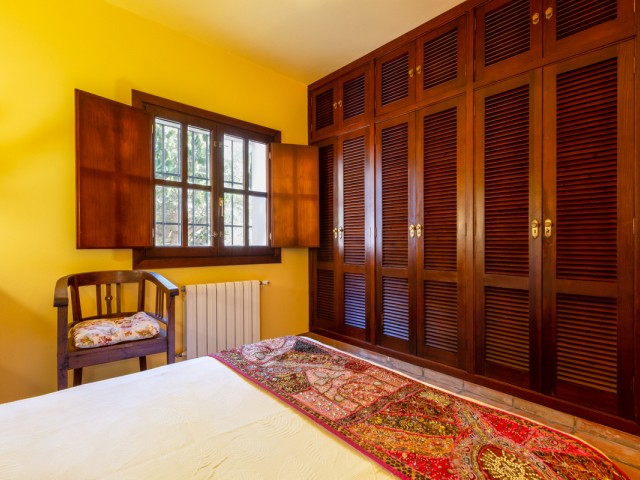 4 Bedrooms Villa in Elviria