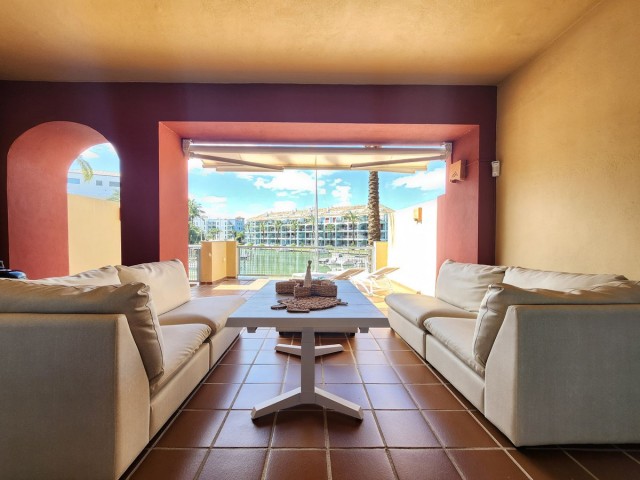 2 Bedrooms Apartment in Sotogrande Puerto