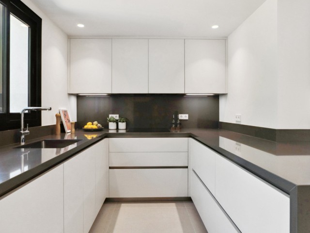 5 Bedrooms Villa in Nueva Andalucía