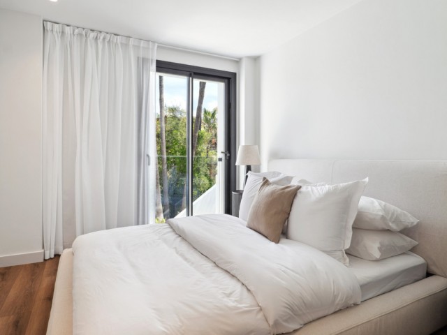 5 Bedrooms Villa in Nueva Andalucía