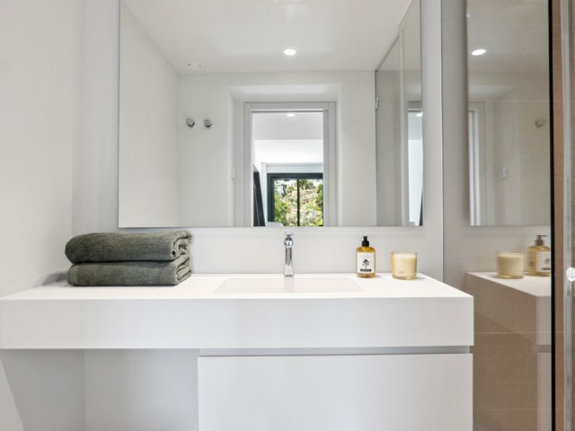 5 Bedrooms Villa in Nueva Andalucía