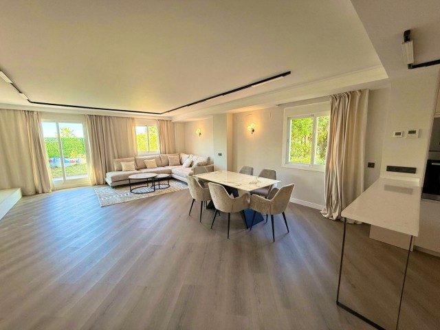 3 Bedrooms Townhouse in El Paraiso