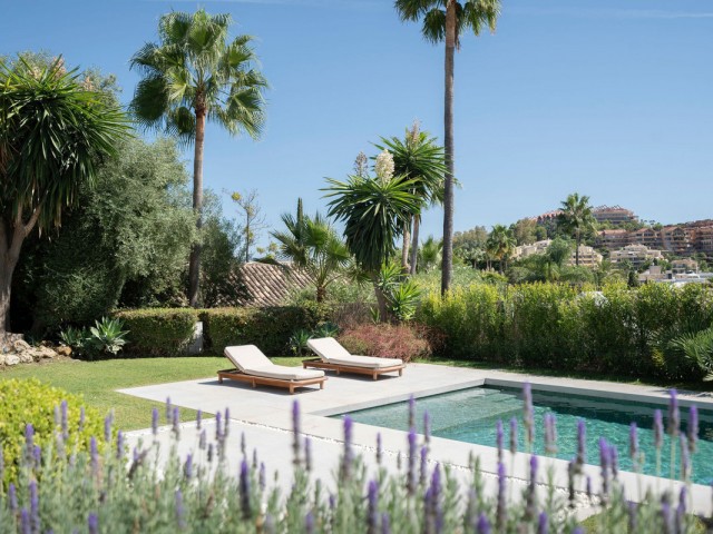 5 Sovrums Villa i Nueva Andalucía