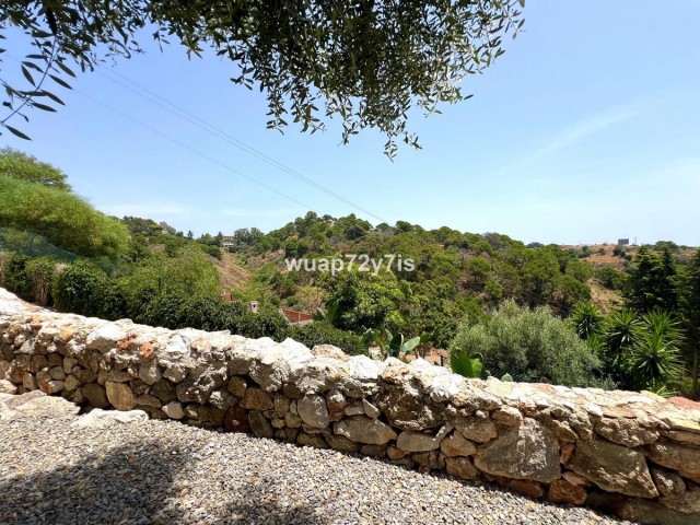 5 Bedrooms Villa in Estepona