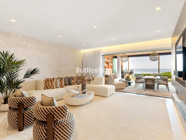 4 Bedrooms Apartment in Estepona