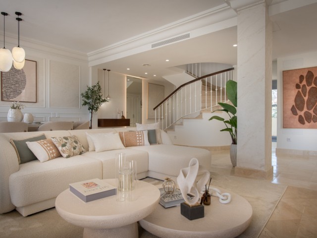 3 Bedrooms Apartment in Nueva Andalucía