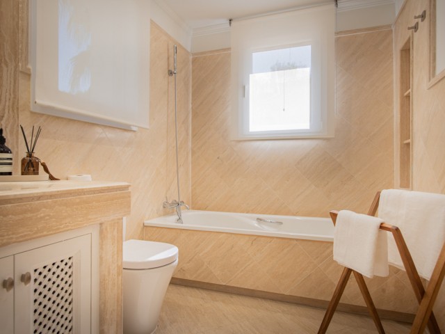 3 Bedrooms Apartment in Nueva Andalucía