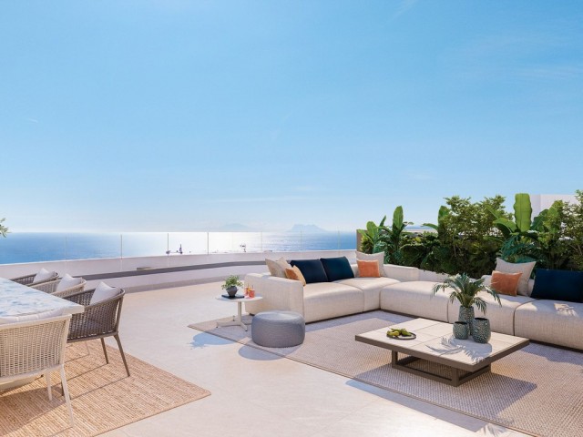 2 Bedrooms Apartment in Estepona