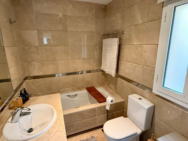 3 Makuuhuoneen Huoneisto San Roque