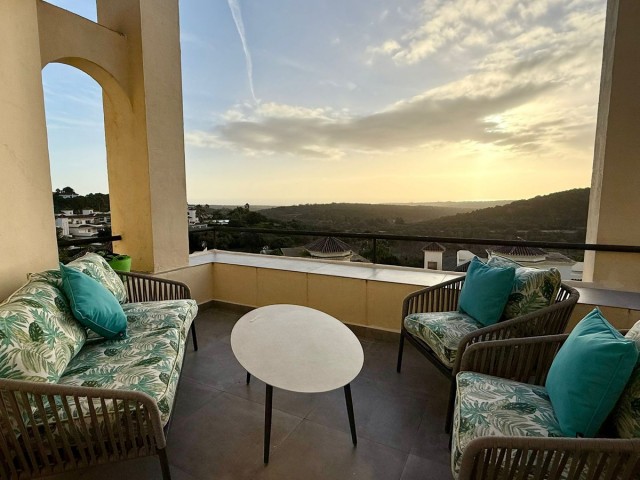 3 Makuuhuoneen Huoneisto San Roque Club