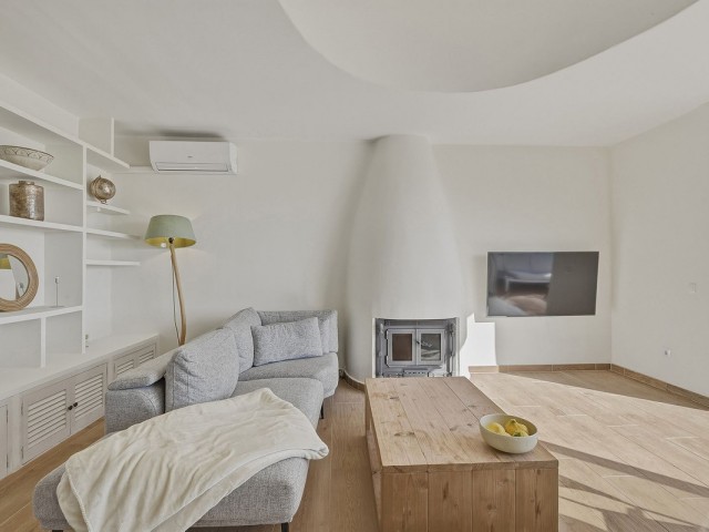 Huvila, Cabopino, R5294809