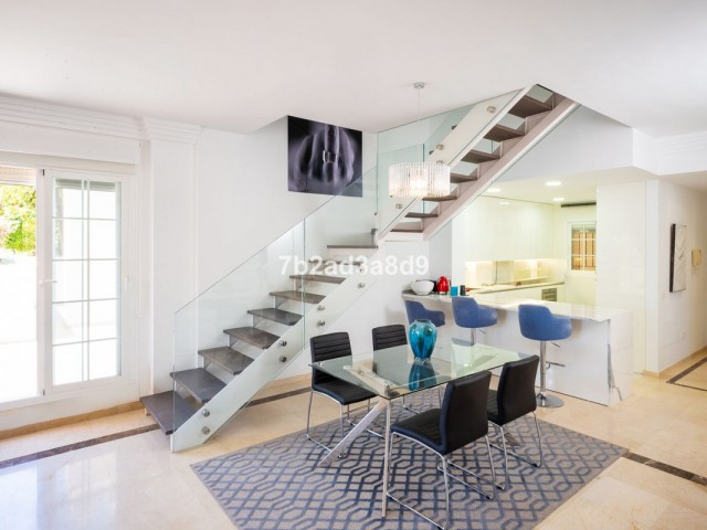 Penthouse in Nueva Andalucía