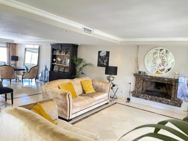 4 Makuuhuoneen Huvila Costalita