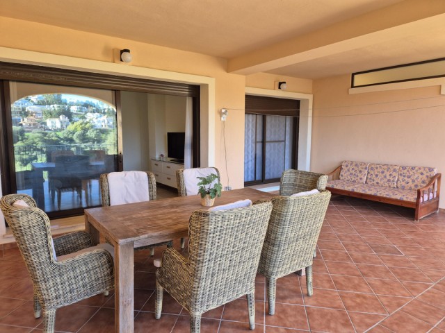 2 Makuuhuoneen Huoneisto Valle Romano