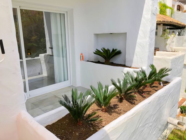 2 Bedrooms Apartment in Puerto Banús