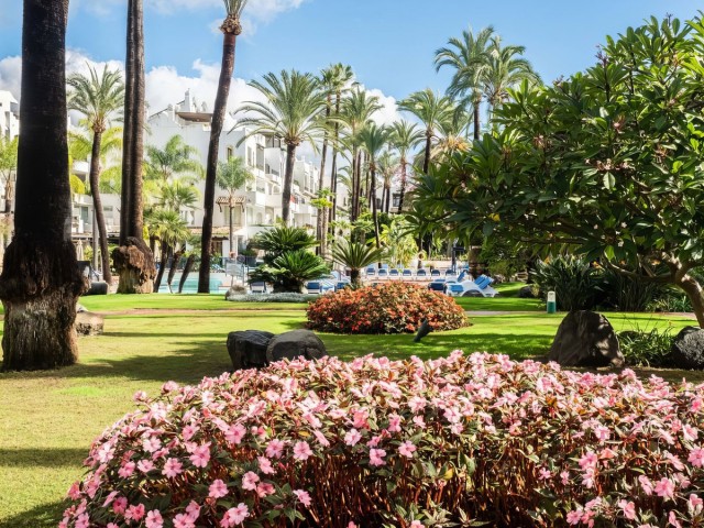 2 Bedrooms Apartment in Puerto Banús