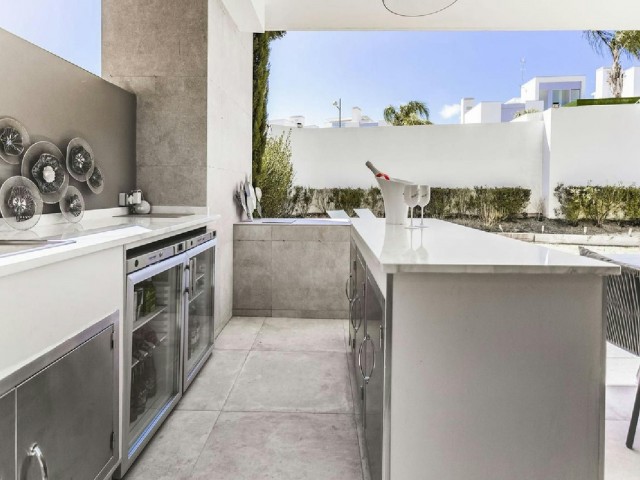 2 Bedrooms Apartment in New Golden Mile