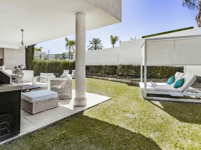 2 Bedrooms Apartment in New Golden Mile