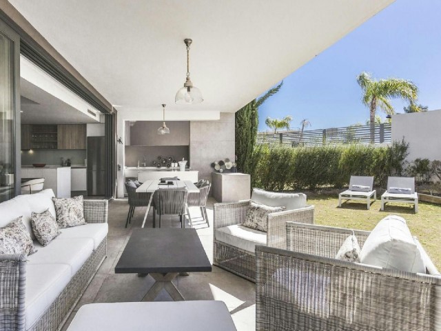 2 Bedrooms Apartment in New Golden Mile