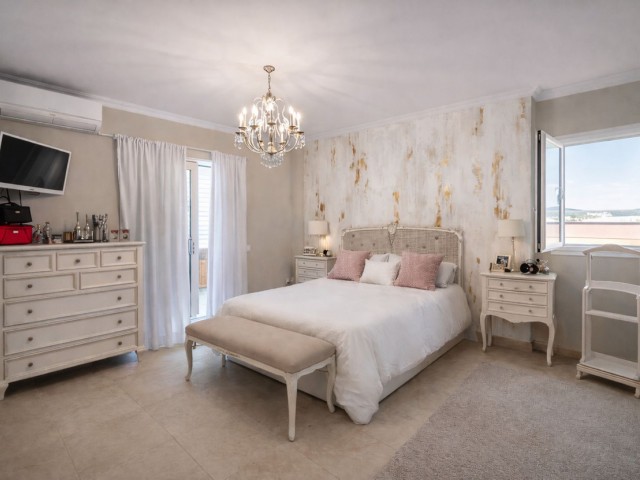 5 Bedrooms Townhouse in San Pedro de Alcántara