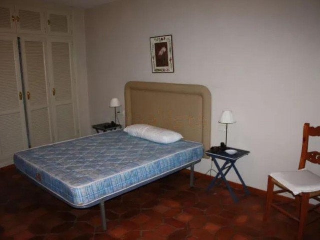 Maison mitoyenne avec 3 Chambres  à Guadalmina Baja