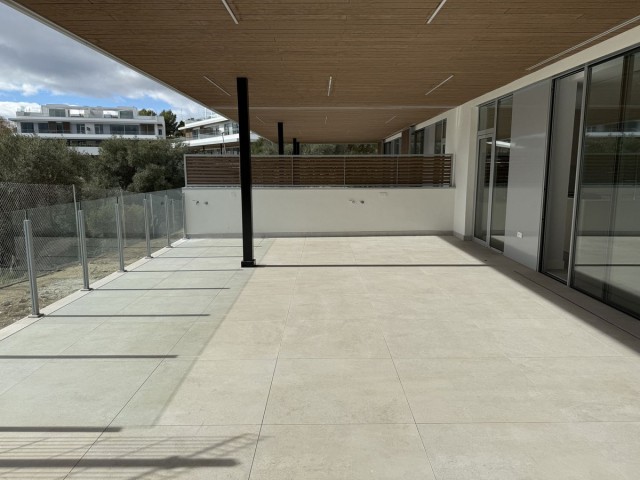 4 Bedrooms Apartment in Marbella