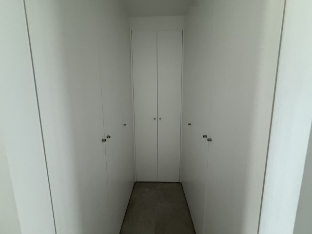 4 Bedrooms Apartment in Marbella