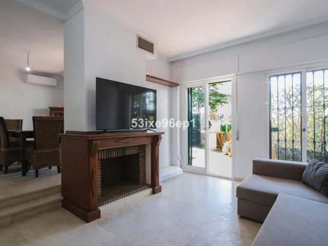 Huvila, New Golden Mile, R5271403