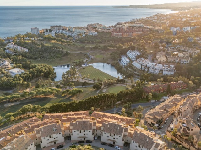 2 Bedrooms Apartment in Benalmadena