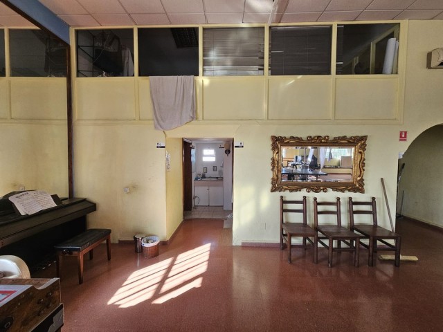 Commercial in Estepona