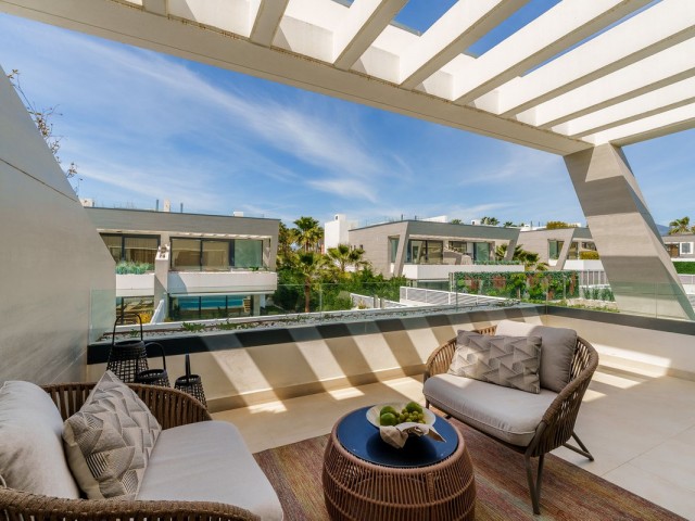 Villa avec 5 Chambres  à Puerto Banús