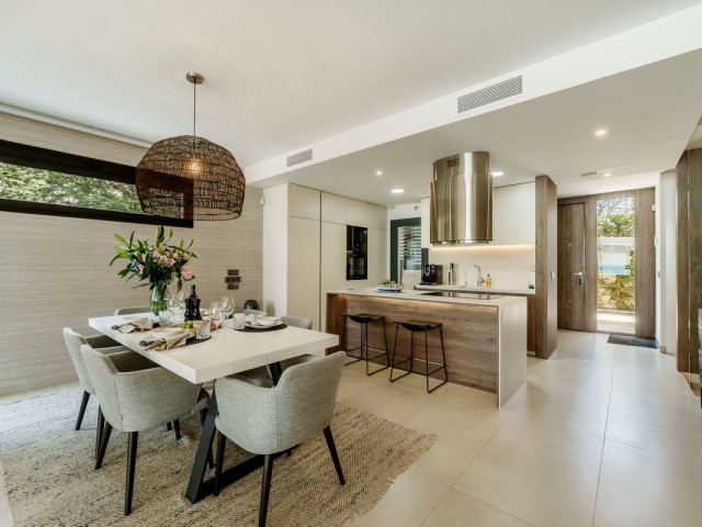 5 Makuuhuoneen Huvila Puerto Banús