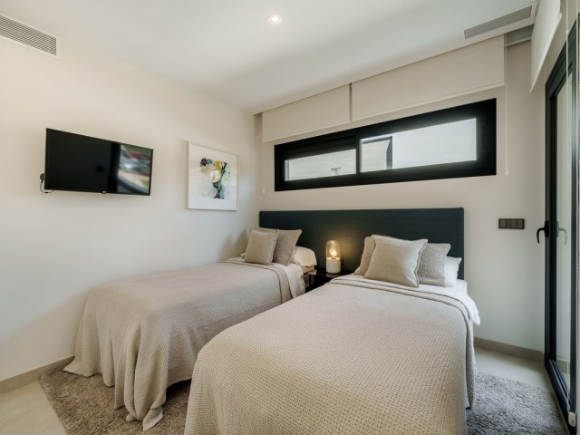 5 Makuuhuoneen Huvila Puerto Banús
