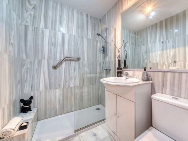 3 Bedrooms Villa in Benahavís