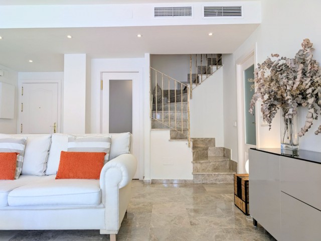 Appartement avec 4 Chambres  à San Pedro de Alcántara