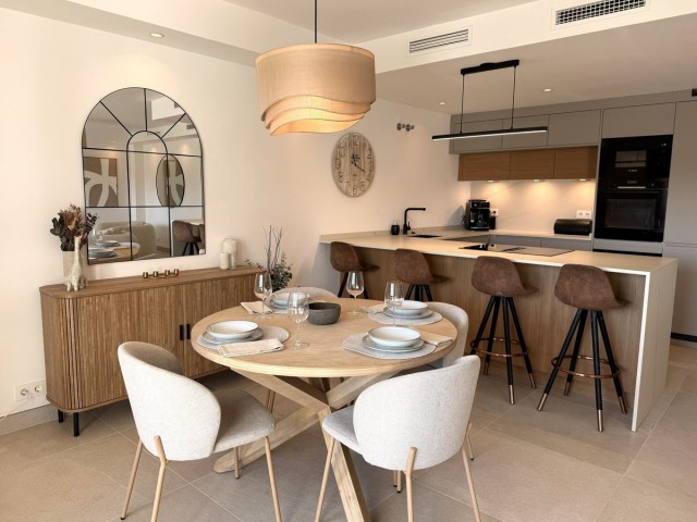 4 Bedrooms Townhouse in New Golden Mile