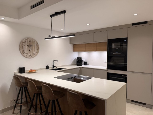 4 Bedrooms Townhouse in New Golden Mile