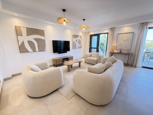 4 Bedrooms Townhouse in New Golden Mile