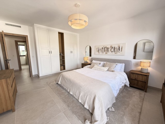4 Bedrooms Townhouse in New Golden Mile