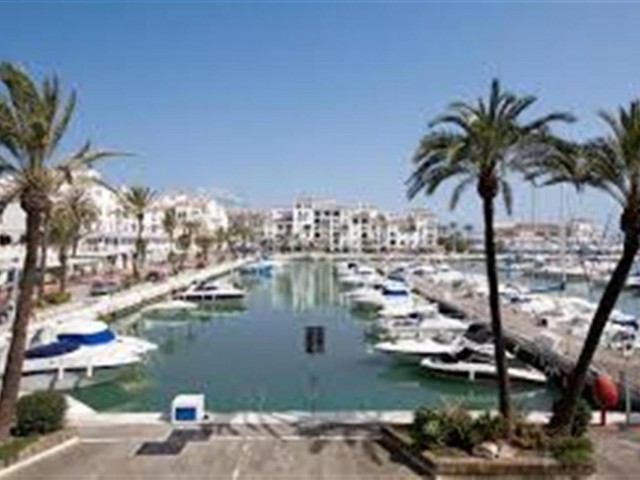 Penthouse in La Duquesa