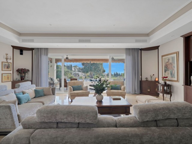 7 Bedrooms Villa in Nueva Andalucía