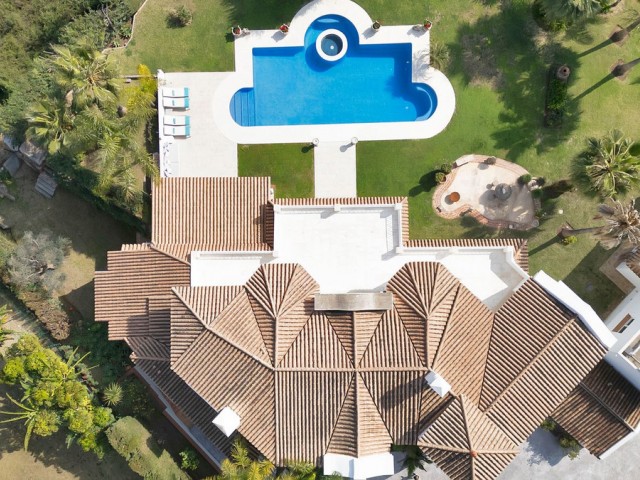 7 Bedrooms Villa in Nueva Andalucía