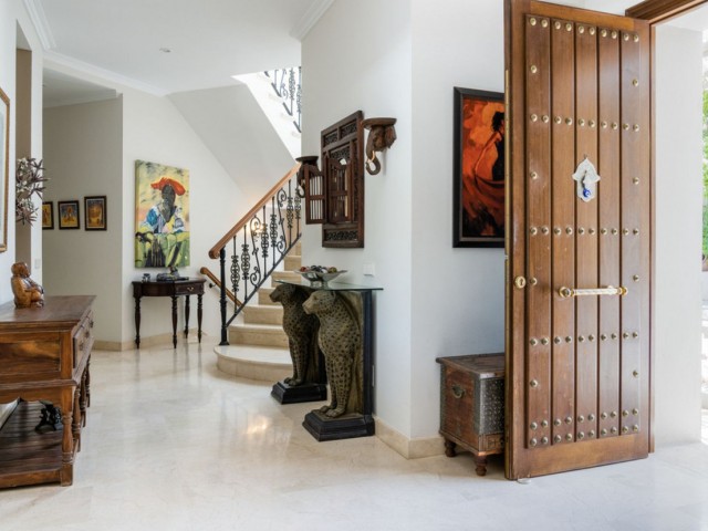 7 Bedrooms Villa in Nueva Andalucía