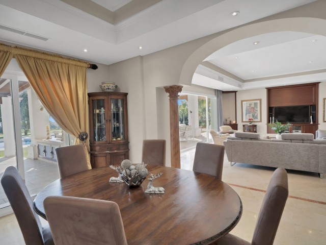 7 Bedrooms Villa in Nueva Andalucía