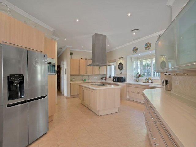 7 Bedrooms Villa in Nueva Andalucía