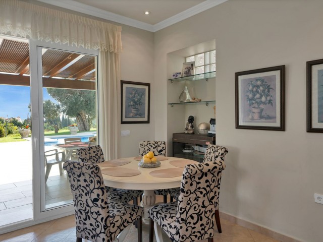 7 Bedrooms Villa in Nueva Andalucía