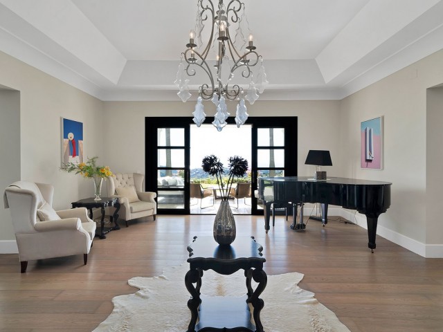 5 Sovrums Villa i Benahavís