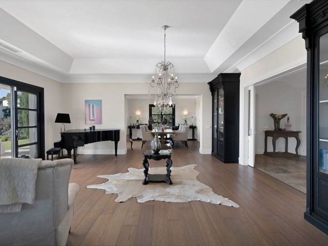 5 Sovrums Villa i Benahavís