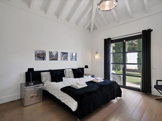 5 Sovrums Villa i Benahavís